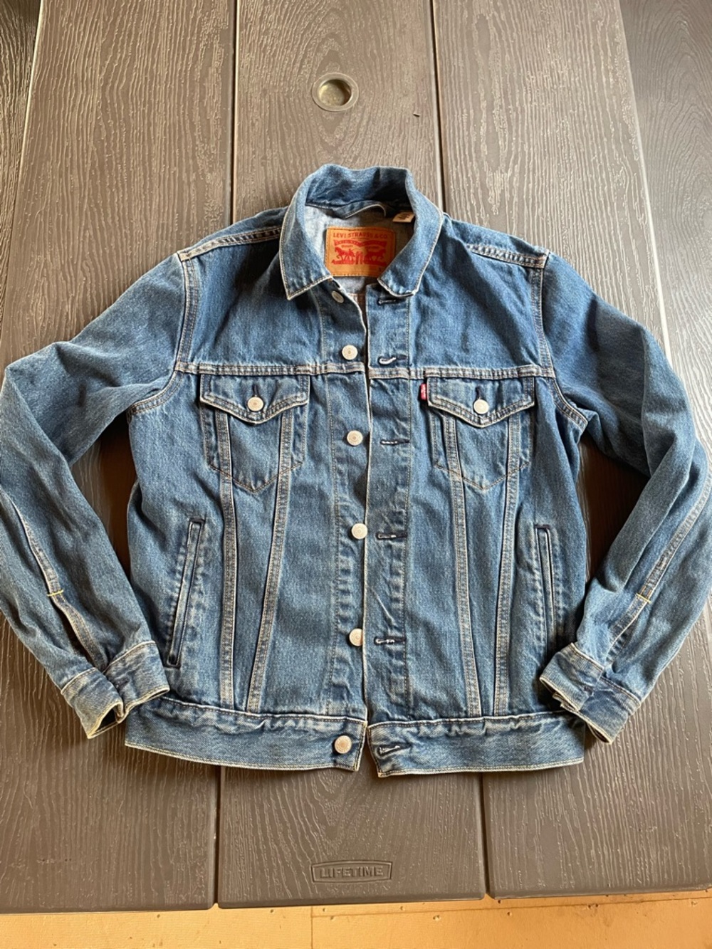 Levi's Men's Blue Denim Trucker Jacket size small men’s Jean Levi jacket